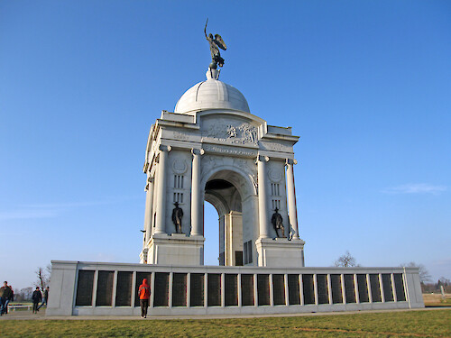 Pennsylvania Memorial, the largest in the Gettysburg National Military Park, features bronze tablets of all Pennsylvania infantry, cavalry, and artillery units who fought in the Battle of Gettysburg, 1-3 July, 1863. It was dedicated in 1910.