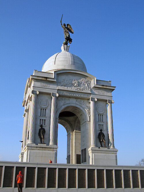 Pennsylvania Memorial, the largest in the Gettysburg National Military Park, features bronze tablets of all Pennsylvania infantry, cavalry, and artillery units who fought in the Battle of Gettysburg, 1-3 July, 1863. It was dedicated in 1910.