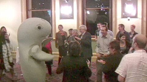 Dewey the dugong dancing the "Dugong Rock"