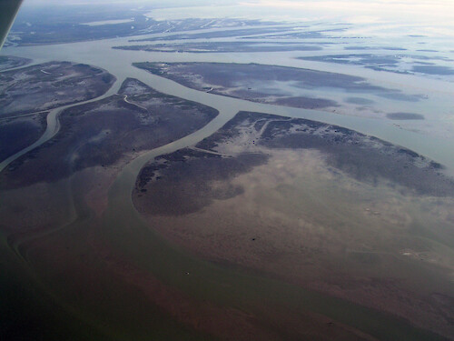 Natural sediment deposition at the Wax Lake Diversion in coastal Louisiana