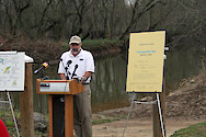 IAN released their 2008 Chesapeake Bay Report Card on the Patuxent Riverbank