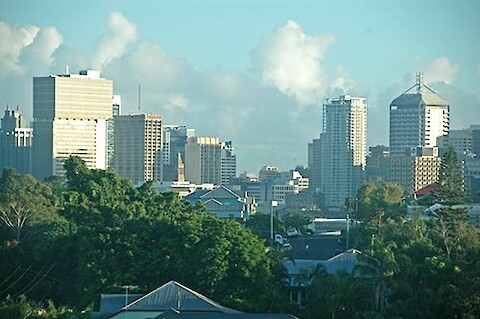 Hitachi Building in Brisbane skyline