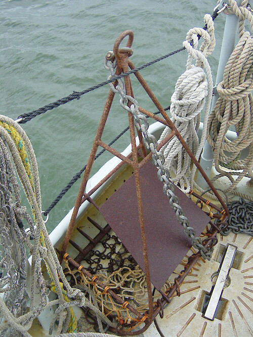 Oyster dredge aboard the R/V Aquarius