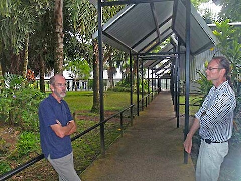 David Haynes (left) and Tim Carruthers (right) on the Samoa headquarters of the Secretariat of the Pacific Regional Environment Programme