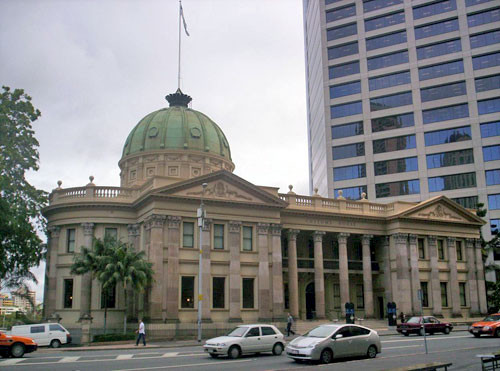 The Customs House in downtown Brisbane, Australia (Credit: Wikipedia Commons/Figaro)