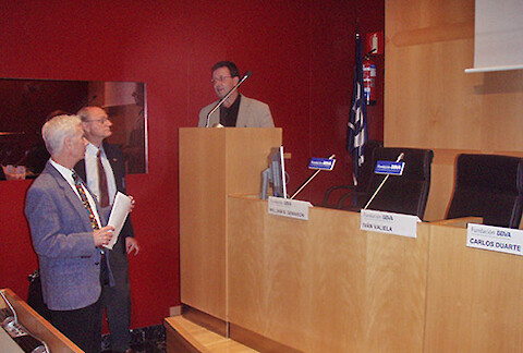 (left to right) Scott Nixon, Ivan Valiela and Carlos Duarte preparing for the press conference associated with the symposium.