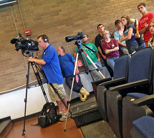 Media at public meeting