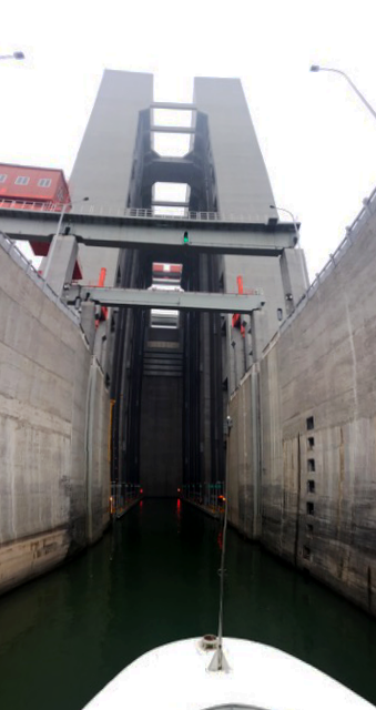 Entering the Three Gorges Dam ship lift. Image credit: Simon Costanzo