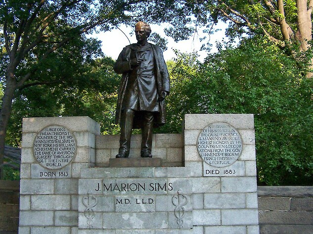 A statue of J. Marion Sims.